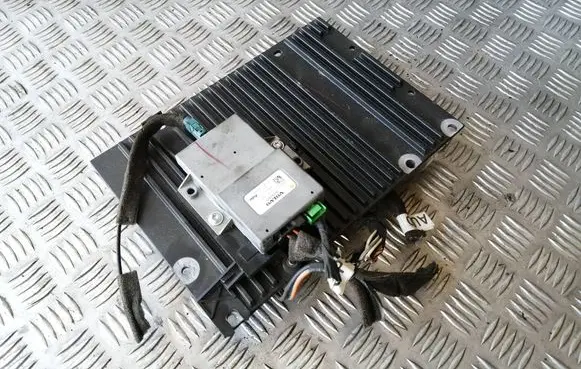 Volvo V50 Sound amplifier 31210108 31210110 30752377