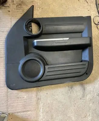 Dodge Nitro Front door card panel trim 5KF421DVAB 6349100