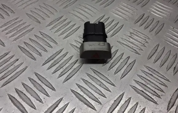 Ford Focus Hazard light switch 8M5T-13A350-AB