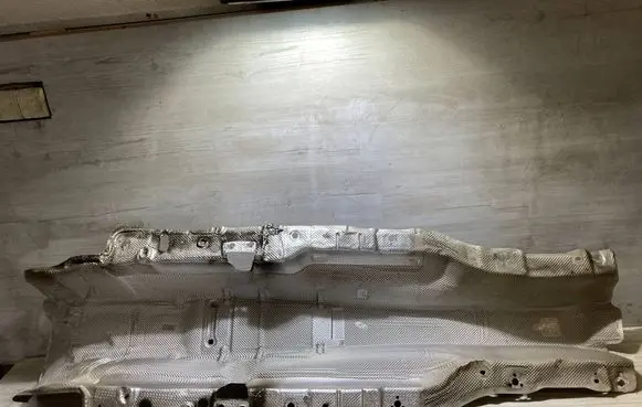 Audi Q3 F3 Exhaust heat shield 5QF825662C