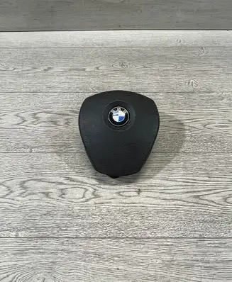 BMW X3 E83 Steering wheel airbag 305666699 333415940044 0880220P0