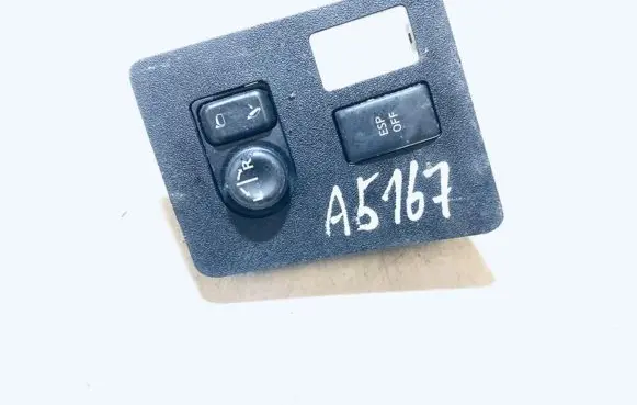 Nissan Qashqai Wing mirror switch