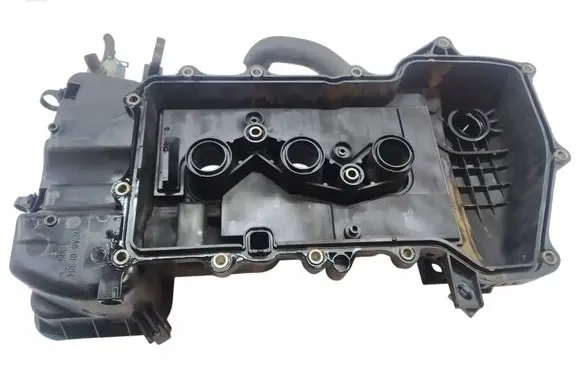 Toyota Yaris Rocker cam cover 112100Q010