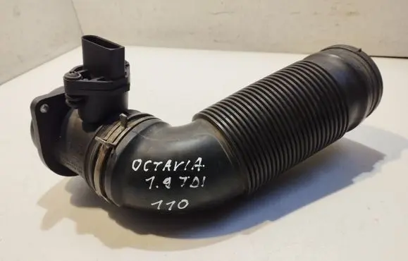 Skoda Octavia Mk2 (1Z) Mass air flow meter 0281002531 1K0129684B