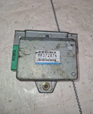 Mitsubishi Pajero Sport I Engine control unit/module ECU Mr372876