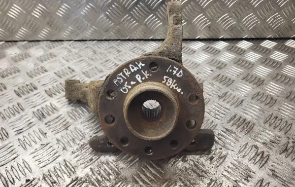 Opel Astra H Front wheel hub 161742910
