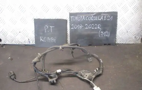 Toyota Corolla E210 E21 EUR ISO radio connector 
