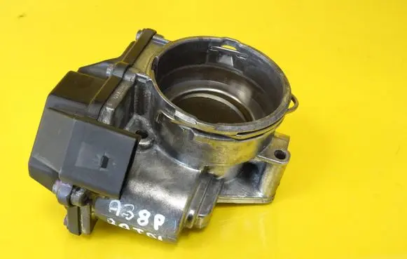 Audi A3 S3 8P Throttle body valve 03G128063G