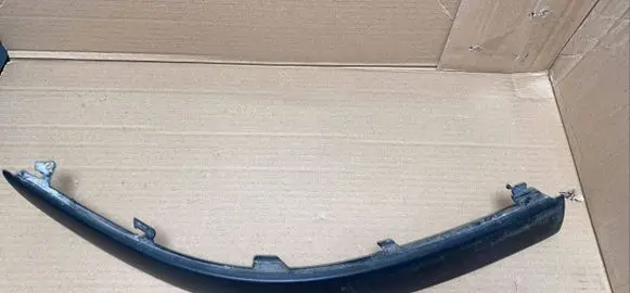 Volkswagen PASSAT B5.5 Front bumper splitter molding 3B0807718D