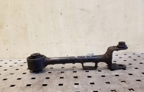 Rear control arm