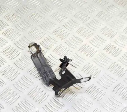 BMW 2 F22 F23 Fender mounting bracket