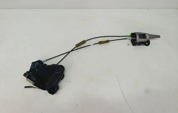 Toyota Corolla E140 E150 Front door lock 