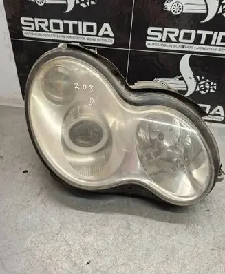 Mercedes-Benz C W203 Headlight/headlamp A2038200261