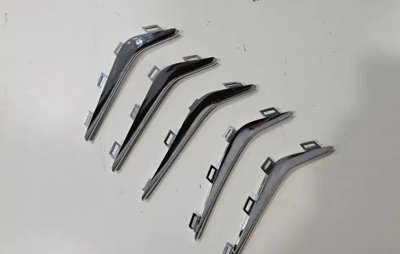 Maserati Ghibli Front bumper upper radiator grill