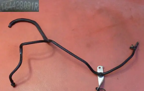 Nissan NP300 Fuel line/pipe/hose 164428031