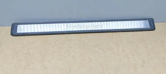 Mercedes-Benz E W211 Front sill trim cover 2116801335