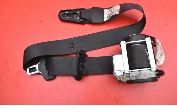 Skoda Superb B6 (3T) Front seatbelt 3T1857702
