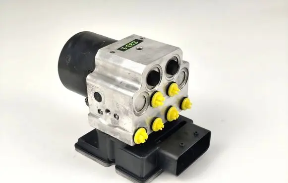 Renault Trafic II (X83) ABS Pump 8200511146 15994303B 93857506