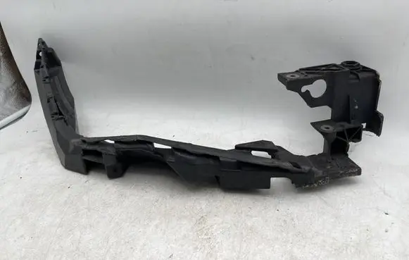 Seat Leon (5F) Headlight/headlamp mounting bracket 5F0807890C