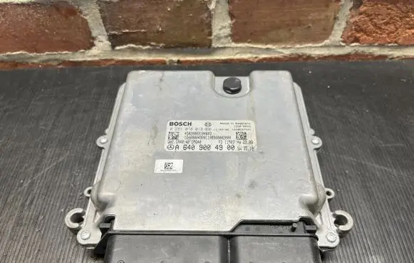 Mercedes-Benz A W169 Engine control unit/module ECU A6409004900 1039S37541 0281018018