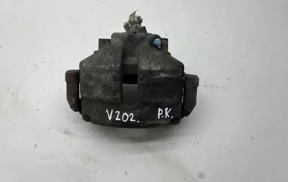 Volkswagen PASSAT B7 Front brake caliper VL581
