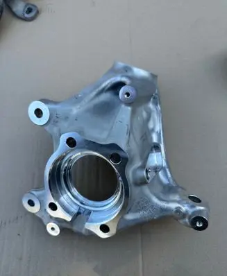 BMW X1 U11 Front wheel hub 6890179
