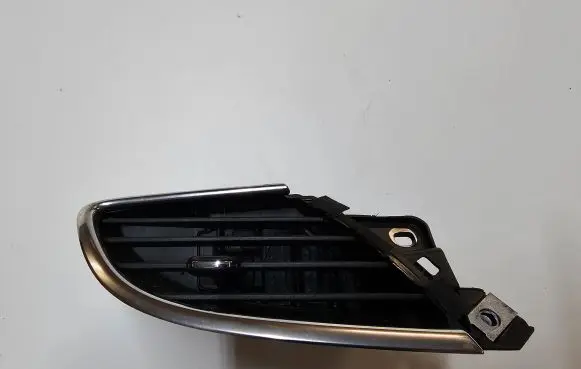 Buick Encore I Dashboard side air vent grill/cover trim 42524488