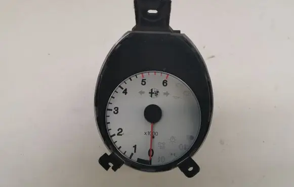 Speedometer (instrument cluster)