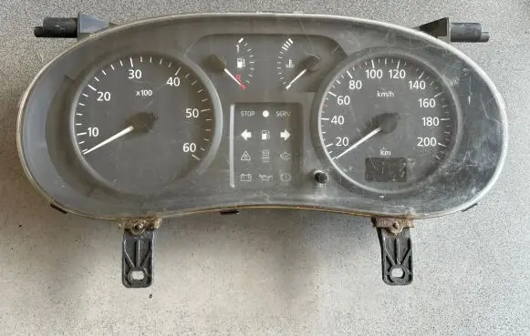 Renault Trafic II (X83) Speedometer (instrument cluster) 216717632 NS0029042
