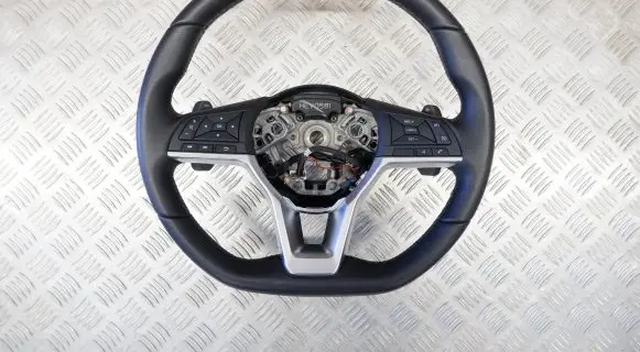 Nissan Juke II F16 Steering wheel 34317579A