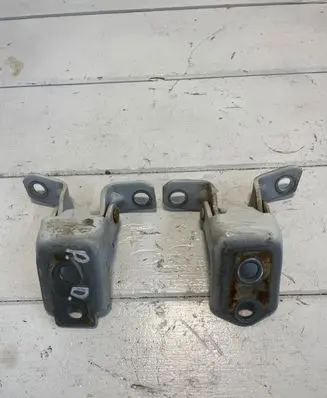 Mazda 6 Front door upper hinge