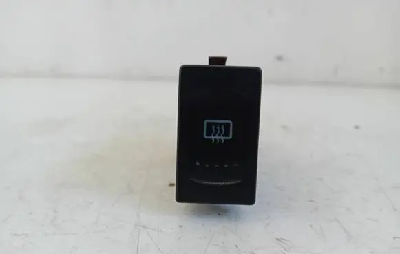 Volkswagen PASSAT B5 Windscreen/window heater switch 3B0959621