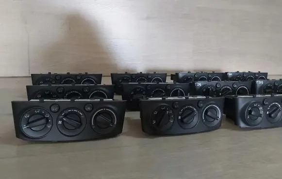 Toyota Avensis T250 Other switches/knobs/shifts 55900-05120