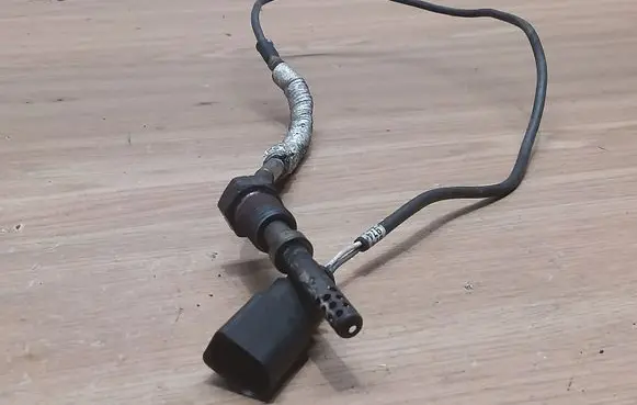 Exhaust gas temperature sensor