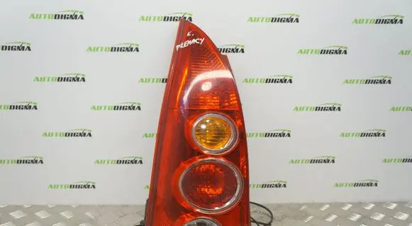 Mazda Premacy Rear/tail lights 22061961