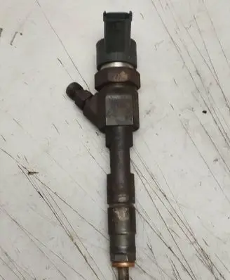 Volvo S40, V40 Fuel injector 0445110146