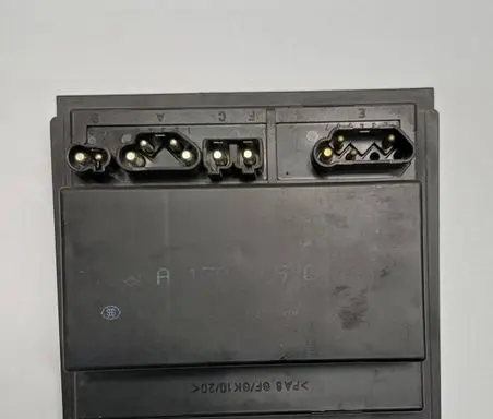 Mercedes-Benz SLK R170 Central body control module A1705450105