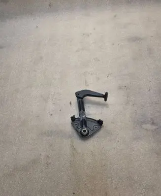 Audi A8 S8 D2 4D Engine bonnet (hood) release handle 