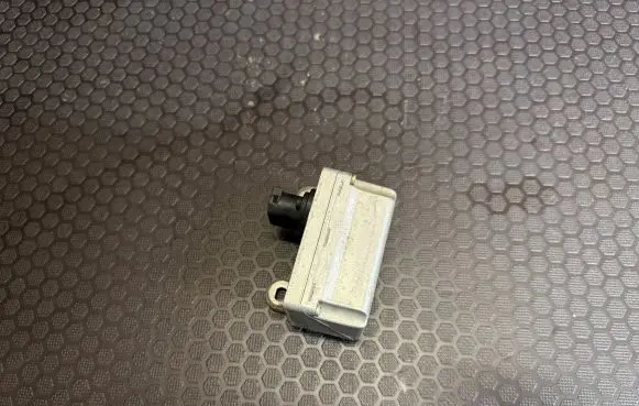 Mercedes-Benz C W203 ESP acceleration yaw rate sensor A2095420018 448801001018 10098515074