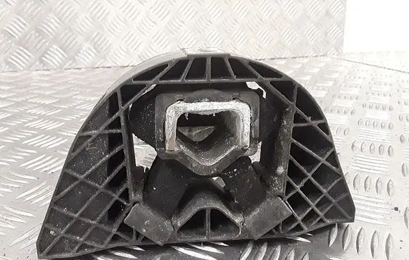Renault Zoe Engine mount bracket 112106577r 112843505r