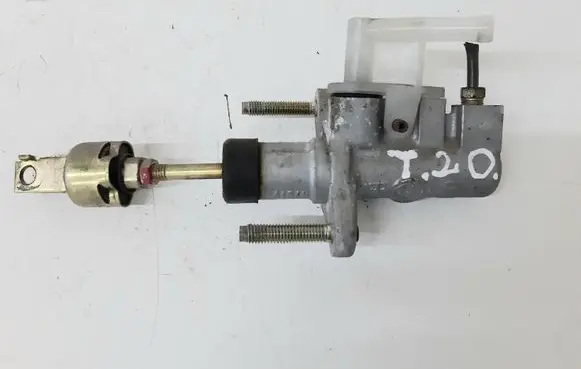 Toyota Corolla Verso E121 Clutch master cylinder