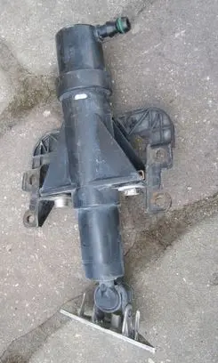 Maserati Quattroporte Headlight washer nozzle holder 271070