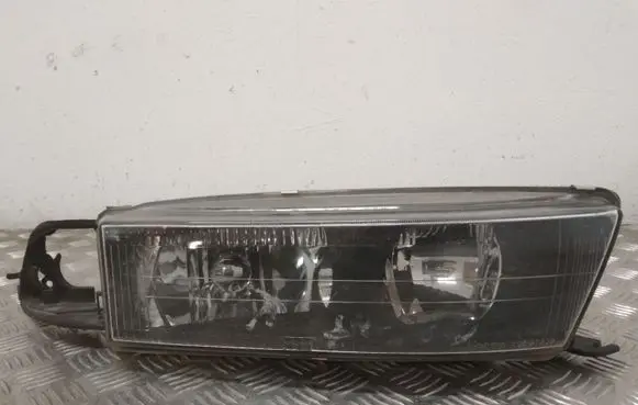 Mitsubishi Galant Headlight/headlamp 72037636