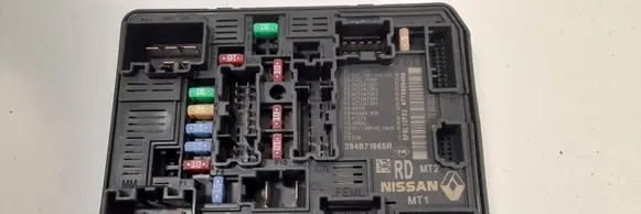 Dacia Sandero III Fuse module 284B71965R