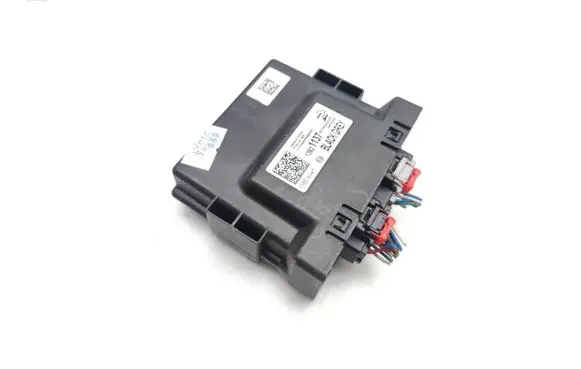 Opel Astra K Gateway control module 13521137 F00HJ01842
