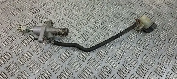 Honda CR-V Clutch slave cylinder 