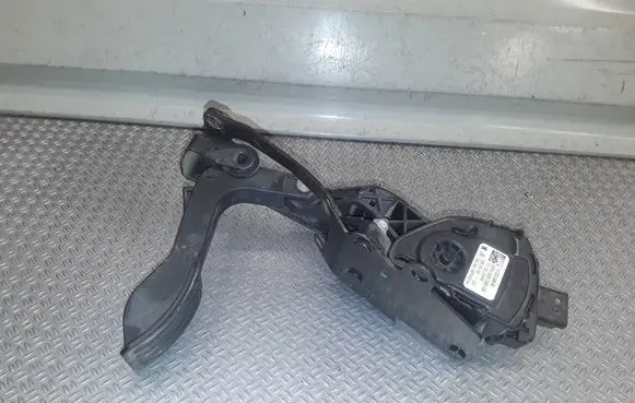 Peugeot 807 Accelerator throttle pedal 1400838880 6PV00908308