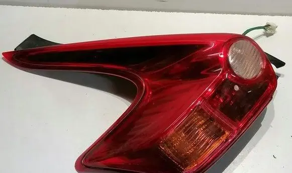 Nissan Juke I F15 Rear/tail lights