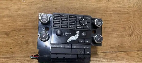 Volvo XC60 Climate control unit 30782904