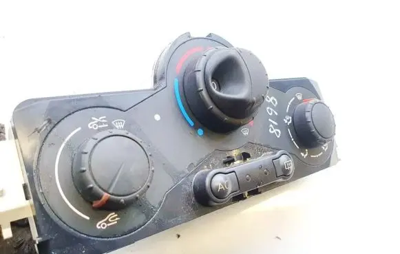 Renault Megane II Climate control unit f666445v